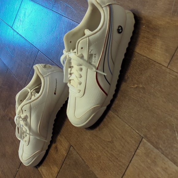 Boys Puma Roma BMW shoes - Picture 2 of 5